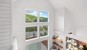 Interior - Steps to Slopes  Hot Tub -  Modern Mtn Retreat (Sandpoint)