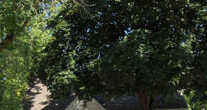 Spacious 4-bedroom house in Fairmont