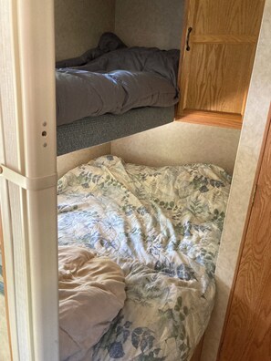 1 bedroom, bed sheets - 29 ft travel trailer on private campground sleeps 7 in Interlochen (Interlochen)