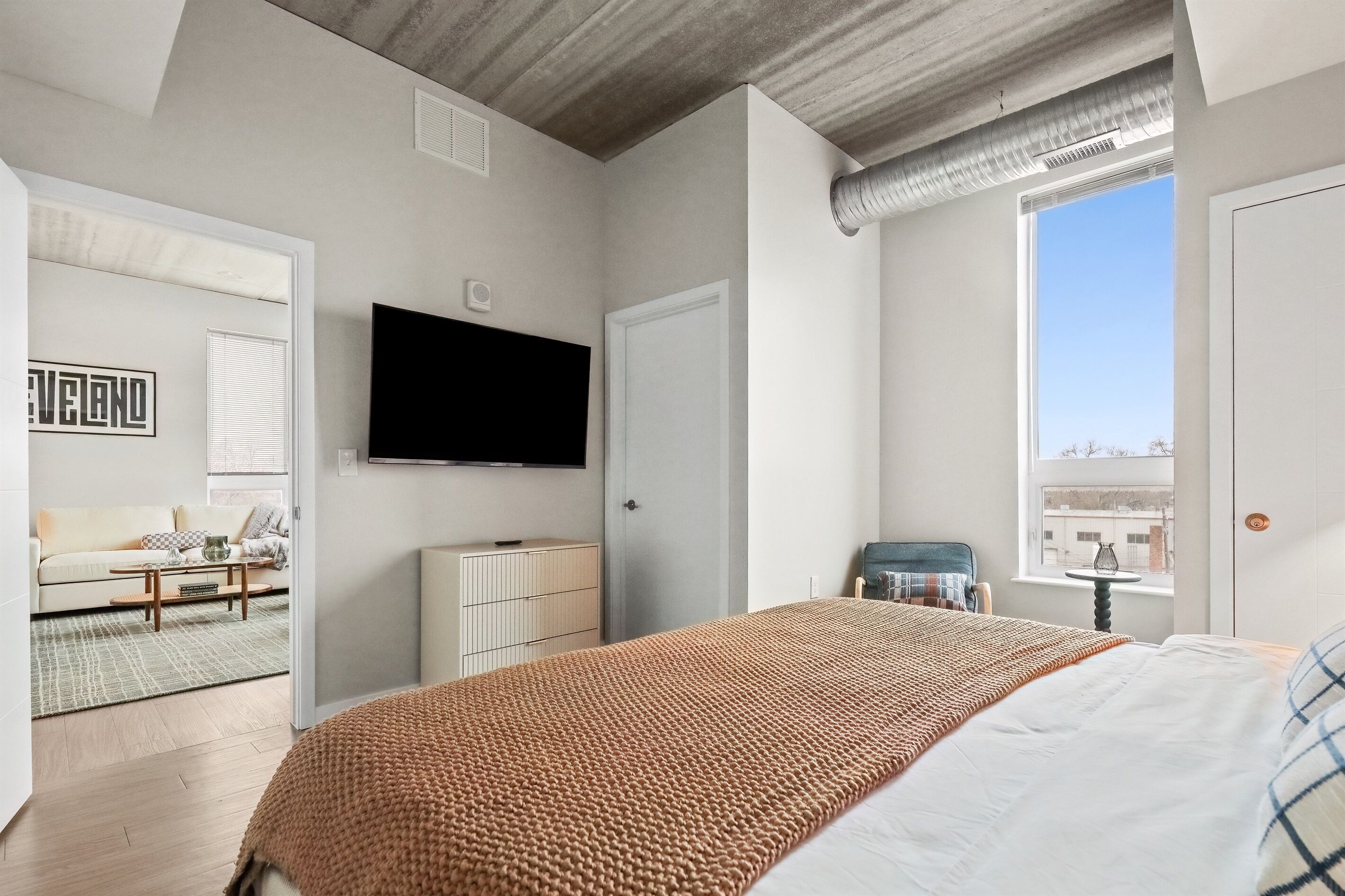 Wifi gratis y ropa de cama 