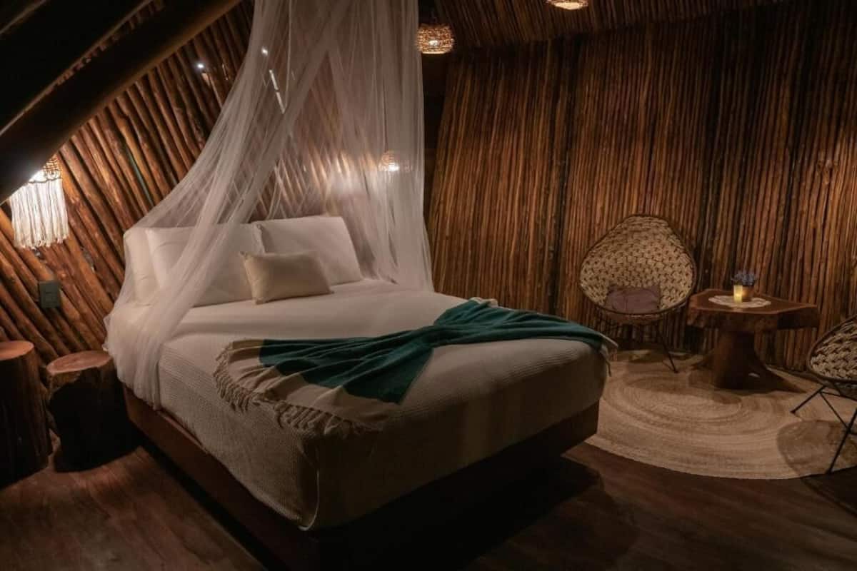 Habitación doble Deluxe, vista a la playa | Caja de seguridad en la habitación y wifi gratis