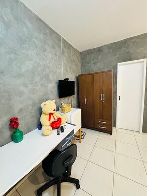 Desk, laptop workspace, free WiFi - Pousada Sol Nascente (Barreirinhas)