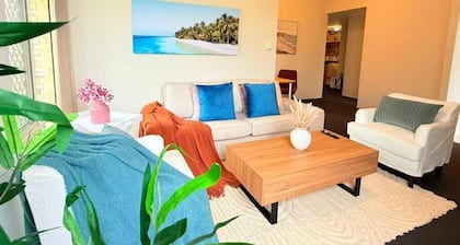 StayAU 4BR Family Retreat with Garden