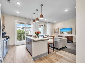 Interior - Complex Hot Tub! Complimentary bikes! Walking distance to Rosemary Beach shops! (Inlet beach)