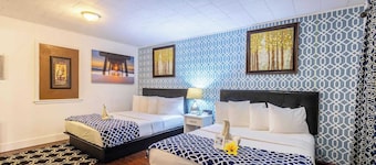 Boutique Double Queen Room | Smart Entry | Arrowhead Motel