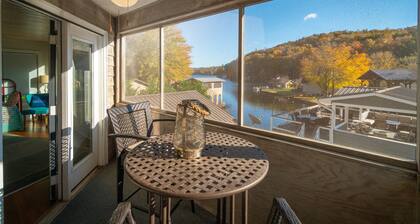 Burton Bungalow: A spacious 5-bedroom lakefront retreat in Clayton, GA.