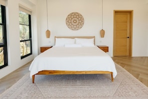 Iron/ironing board, travel cot, free WiFi, bed sheets