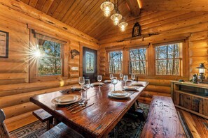 Dining - Eagle Ridge Cabin | Private Pickleball | Lake View (Kimberling City)