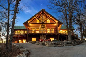 Exterior - Eagle Ridge Cabin | Private Pickleball | Lake View (Kimberling City)