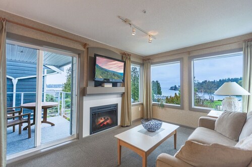 Sea Shore Retreat Feel at Home by the Sea