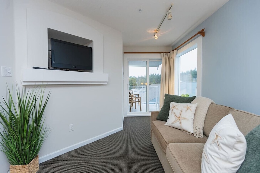 Sea Shore Studio Suite Retreat - Parksville Beaches