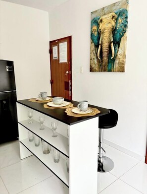 Interior - Descubre L & J Suite: tu refugio en el corazón de El Carmen (Carmen Apicala)