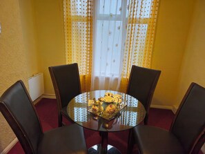 Dining - Golden Flame House (Reading)