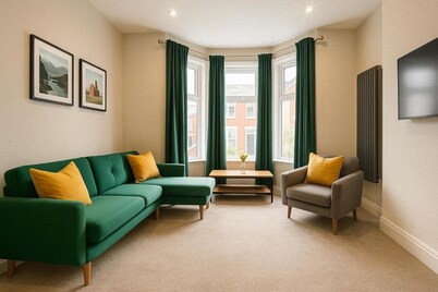 3 Bedroom Spacious House in Cardiff