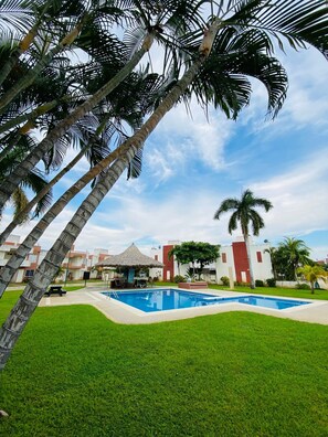 Outdoor pool - Comfortable and modern apartment, fully equipped in Acapulco Diamante zone (Acapulco)