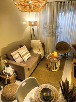 Living area - Cherisia's Hideaway (Baguio)