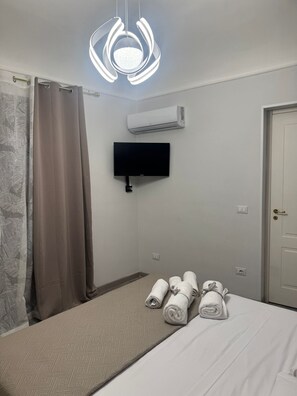 1 bedroom, desk, WiFi, bed sheets - Shama APARTMENT (Palermo)