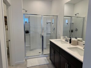 Bathroom - Modern 3BR Home w/ Sofa Bed 8+ (Casa Grande)