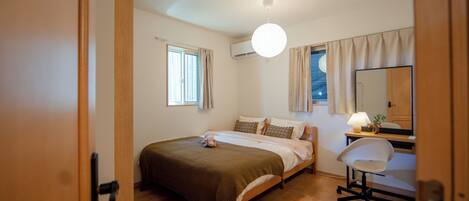 3 bedrooms, iron/ironing board, travel cot, WiFi