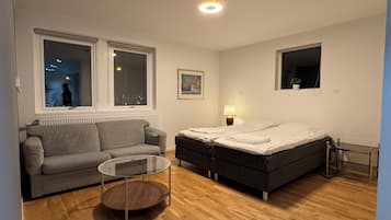 Deluxe-lejlighed - udsigt til gårdsplads | Gratis Wi-Fi