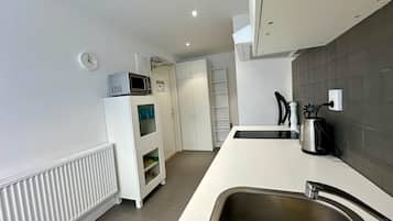 Leilighet – deluxe, bakgårdsutsikt | Eget kjøkken