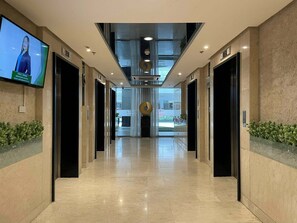 Interior - Cozy 1-bedroom condo in charming Pasay City with AC (Pasay City)