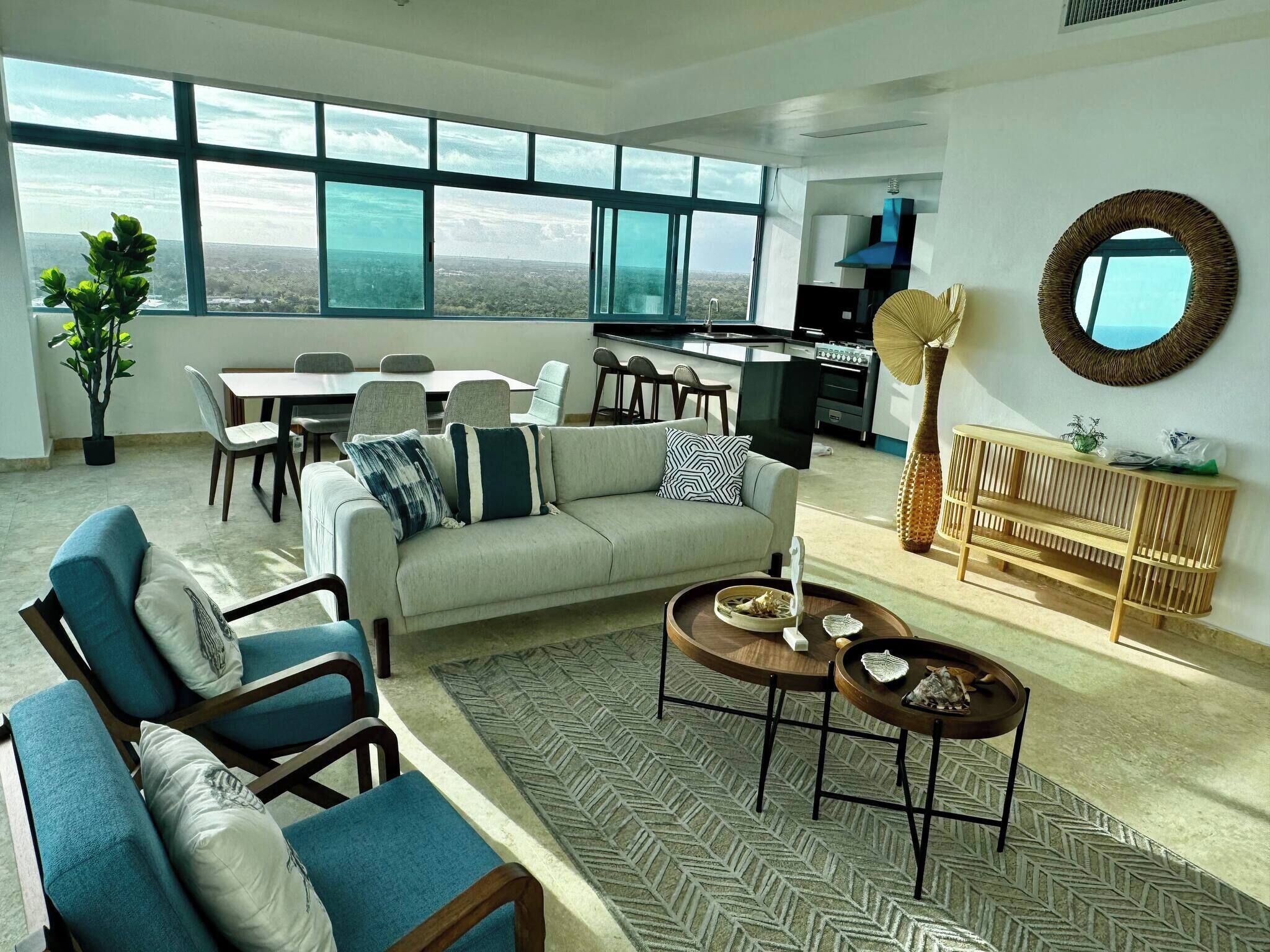 Apartment, 2 Bedrooms, Accessible, Smoking | Living room