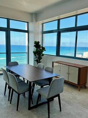 Appartement, 2 chambres, accessible aux personnes à mobilité réduite, fumeur | Salle à manger
