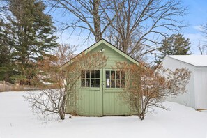 Exterior - Hearth House | Prime Location! (Stockbridge)