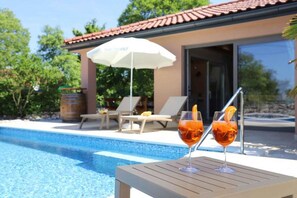 Pool - Villa with a great pool (Malinska)