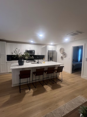 Fridge, microwave, oven, stovetop - City Views - Weekend Escape - Near Uptown (Charlotte)