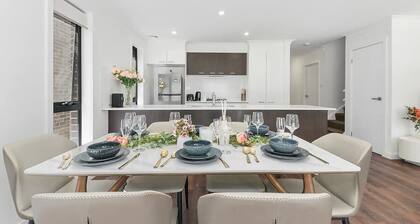 Cozy 5BR Family Haven in Prime Rouse Hill Location