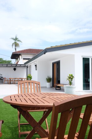 Outdoor dining - Sakura@PD 20 Pax Pool, BBQ, Karaoke, Beach Getaway (Port Dickson)