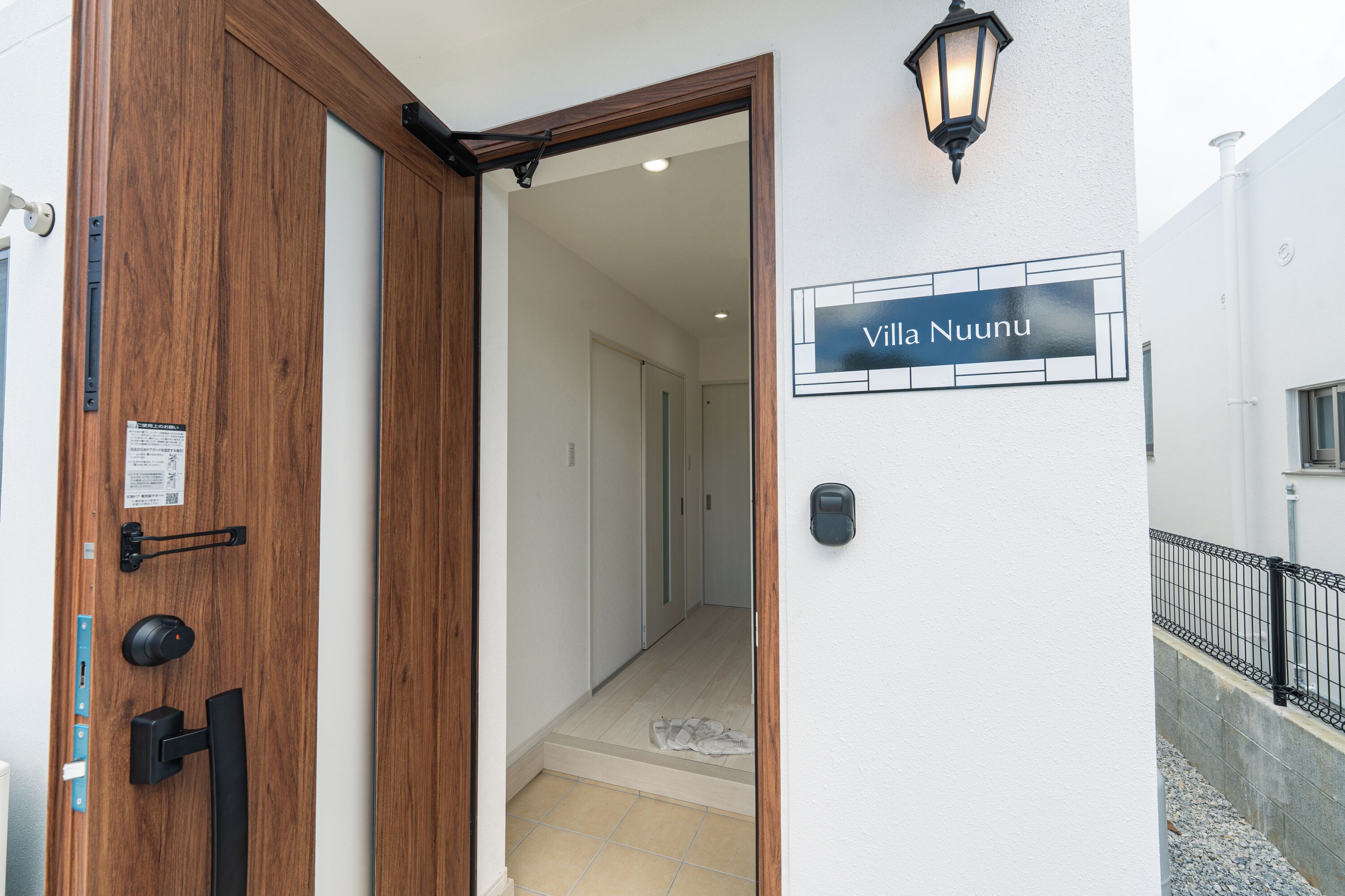 تفاصيل الفندق من الخارج