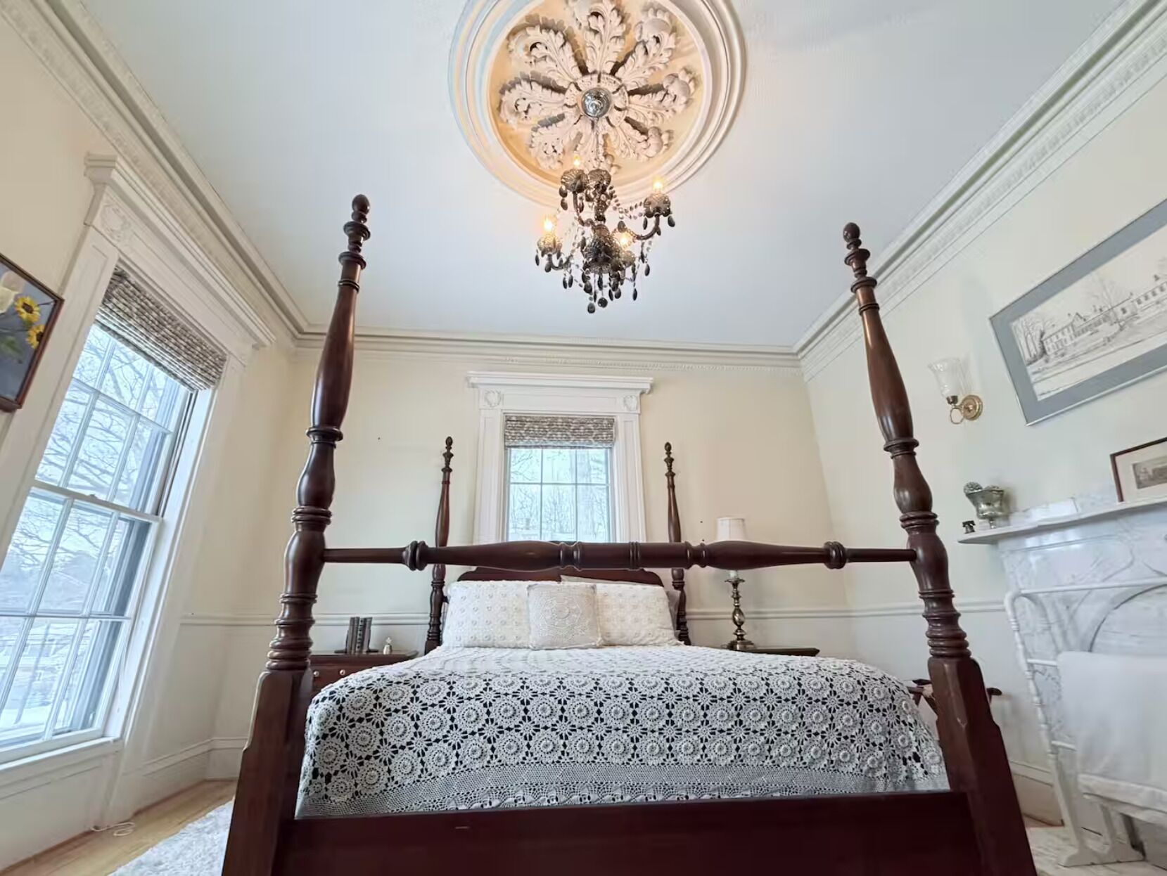 5 bedrooms, desk, iron/ironing board, free WiFi