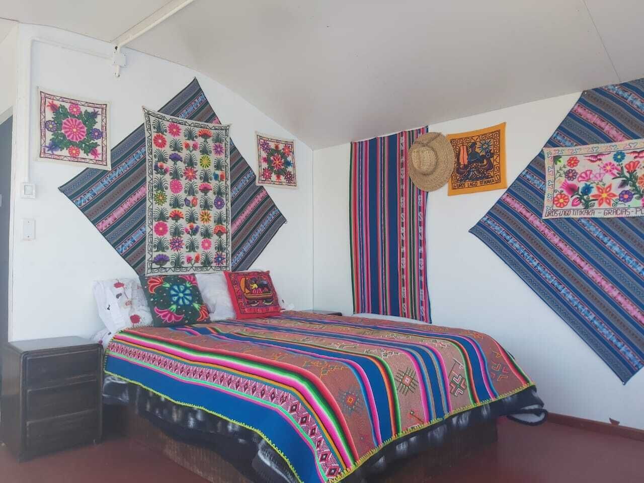 Acesso à internet, roupa de cama