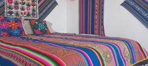 خدمة الإنترنت وملاءات أسرّة