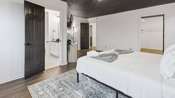 7 間睡房、書桌、熨斗/熨衫板、Wi-Fi