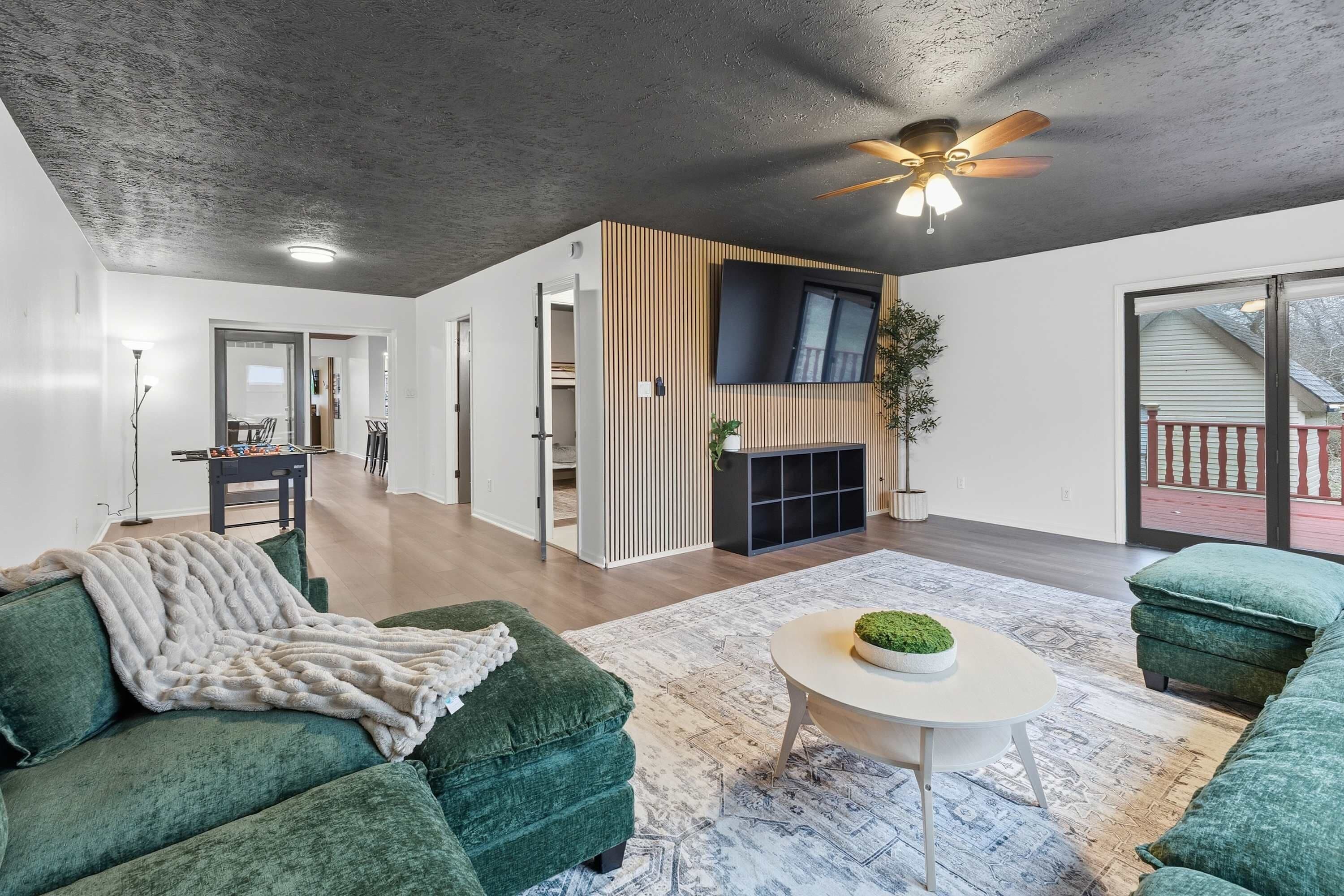 電視、足球機、 辦公室