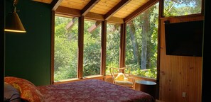 4 slaapkamers, een strijkplank/strijkijzer, wifi, beddengoed