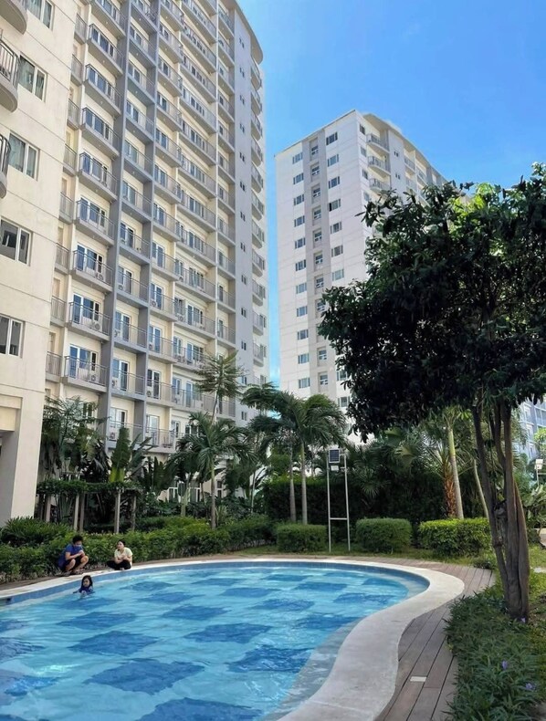 Pool - LTamayo (Paranaque)