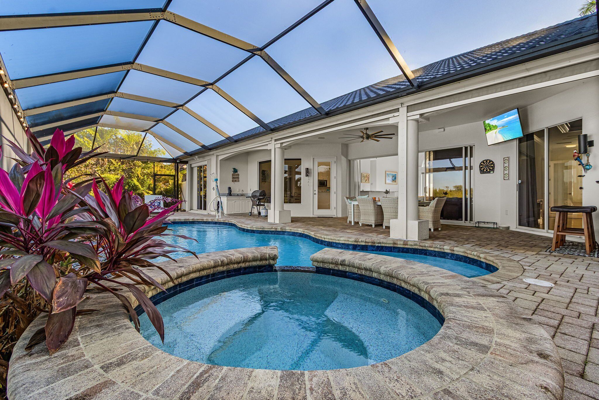 Een verwarmd zwembad