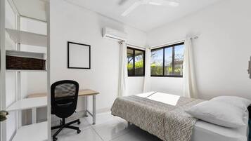 3 quartos, ferros/tábuas de passar roupa, Wi-Fi de cortesia