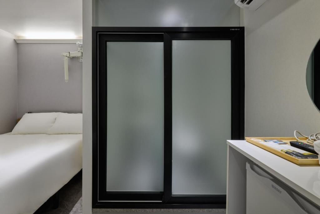 Superior Double Room | Blackout drapes, iron/ironing board, free WiFi