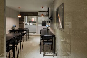 Dining - Halfrest Hostel Jongno Insa (Seoul)