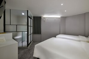 Deluxe Twin Room | Blackout drapes, iron/ironing board, free WiFi - Halfrest Hostel Jongno Insa (Seoul)