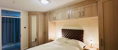 Classic Double Room, Courtyard View | Free WiFi, wheelchair access