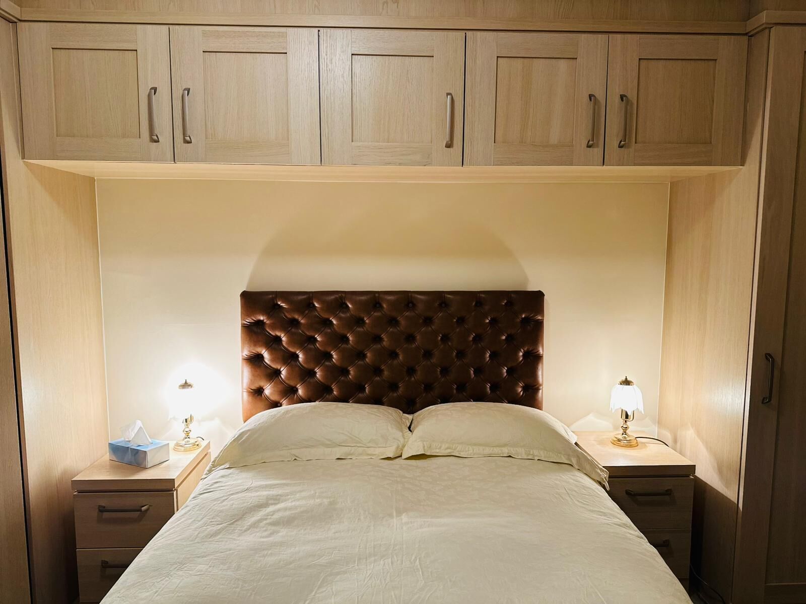 Klassieke tweepersoonskamer, uitzicht op binnenplaats | Gratis wifi, rolstoeltoegankelijk