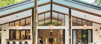 Casa VNV: Walking distance to the beach, supermarkets and restaurants.