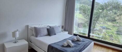 3 habitaciones, tabla de planchar con plancha y wifi gratis